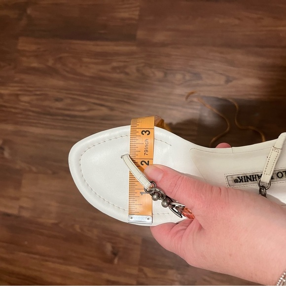 Manolo Blahnik White Thong Metal/Jeweled Heels Size 36.5 - Picture 12 of 12